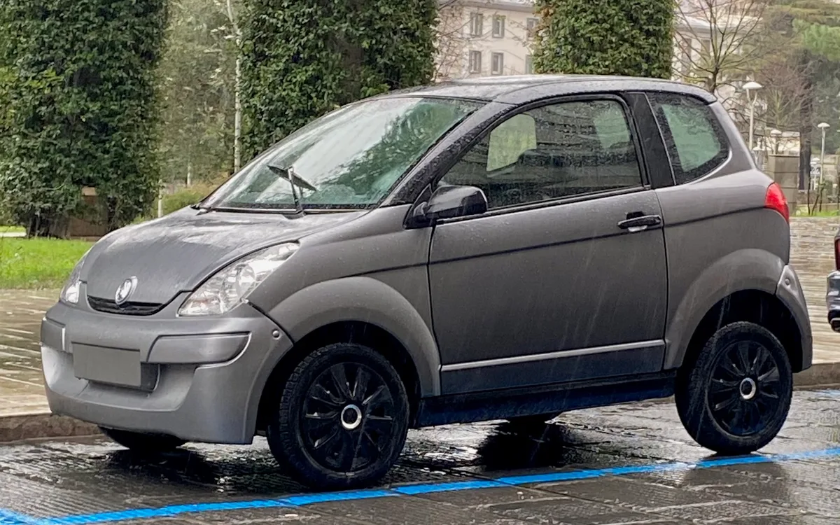 Voiture sans permis Aixam, autre vue