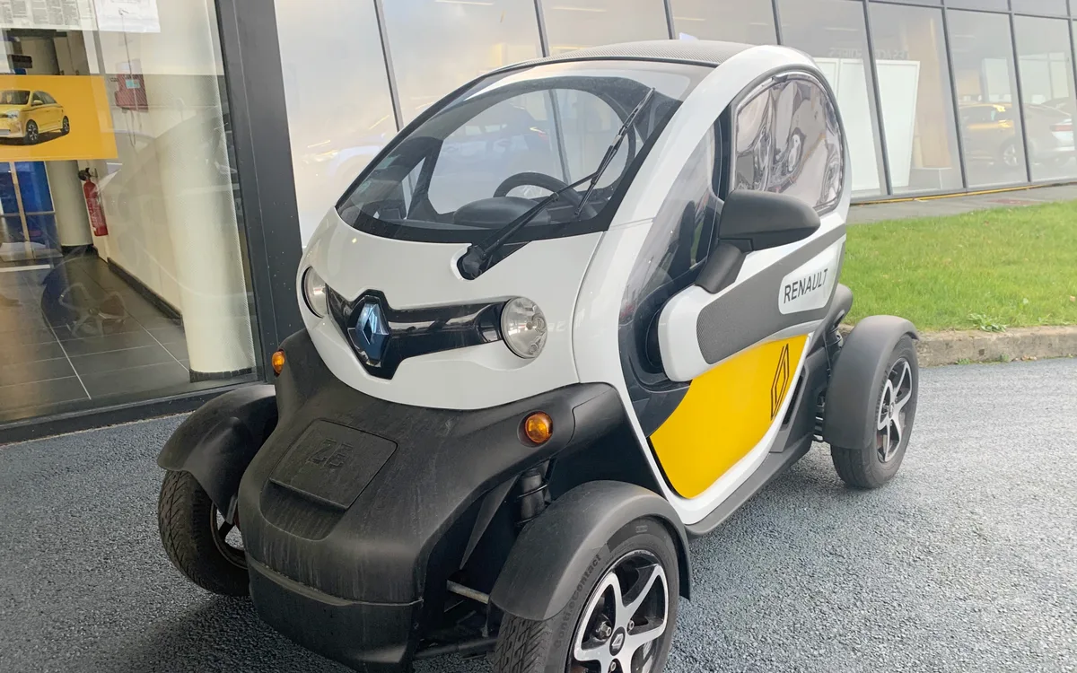 Voiture sans permis Renault Twizy